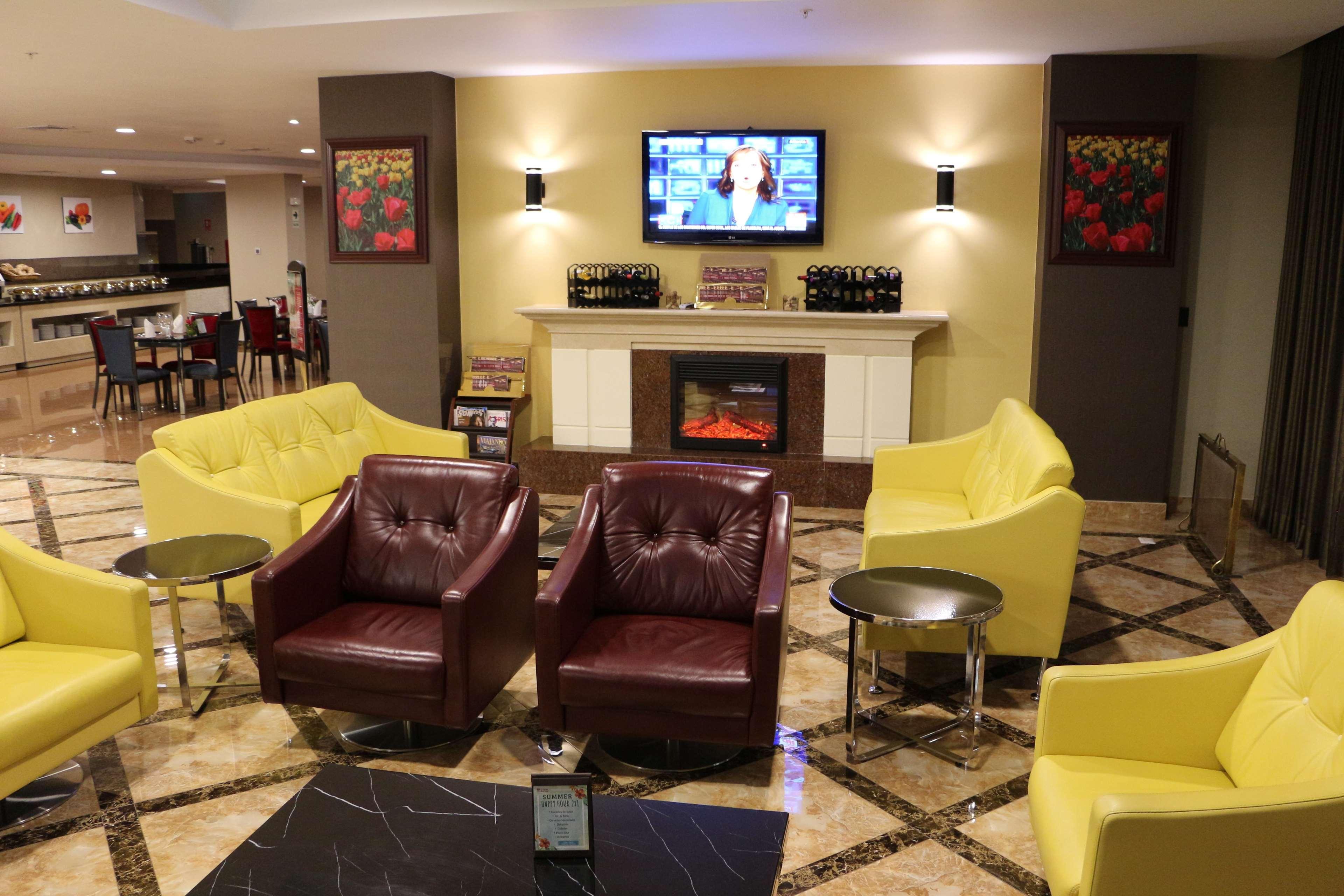 Hilton Garden Inn Lima Surco Экстерьер фото