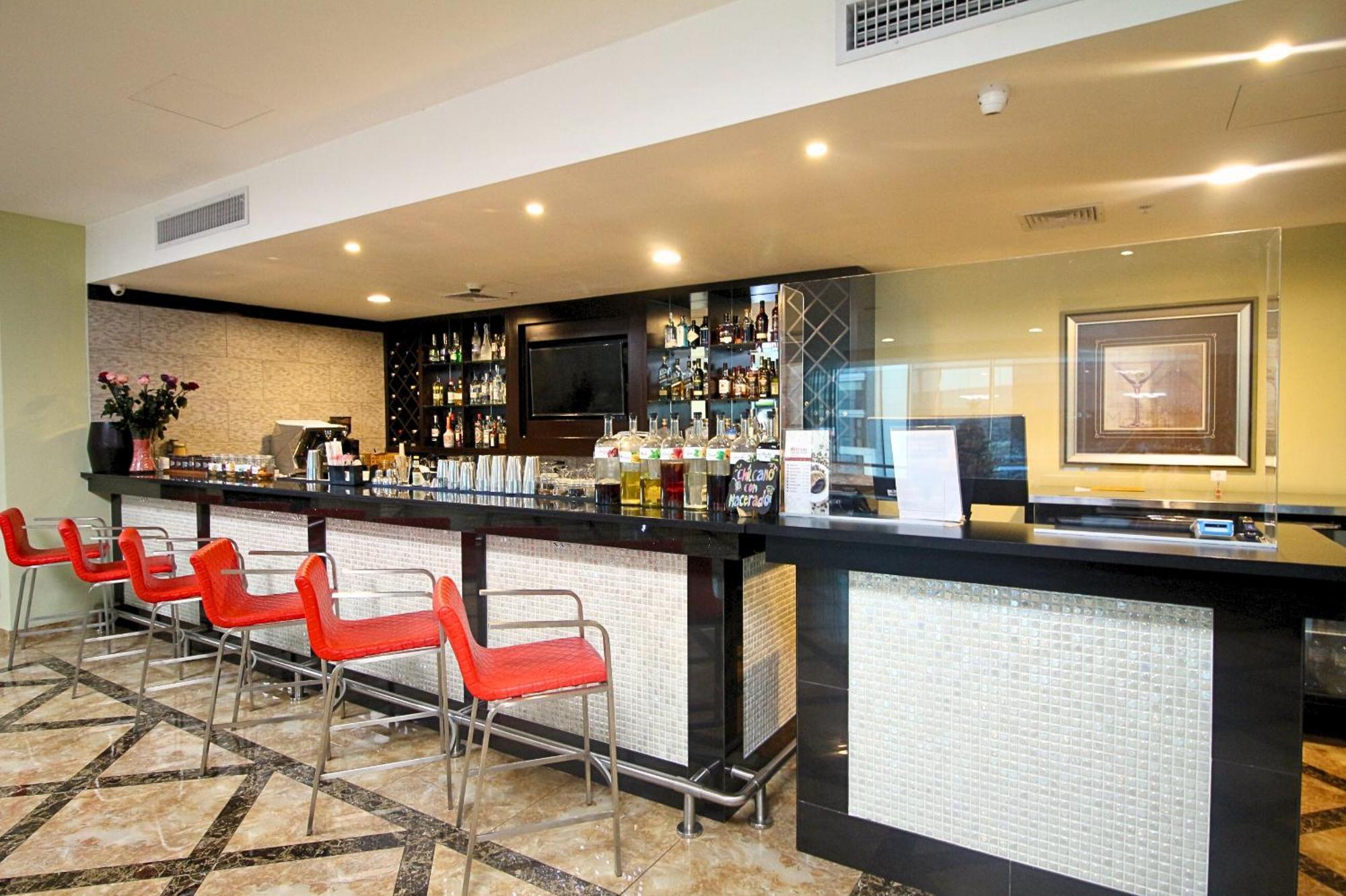 Hilton Garden Inn Lima Surco Экстерьер фото